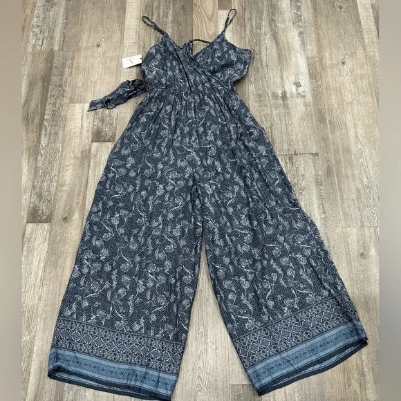 Japna Wide Leg Jumpsuit - Picture 3 of 4